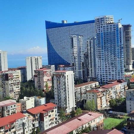 Lilia Διαμέρισμα Μπατούμι Εξωτερικό φωτογραφία